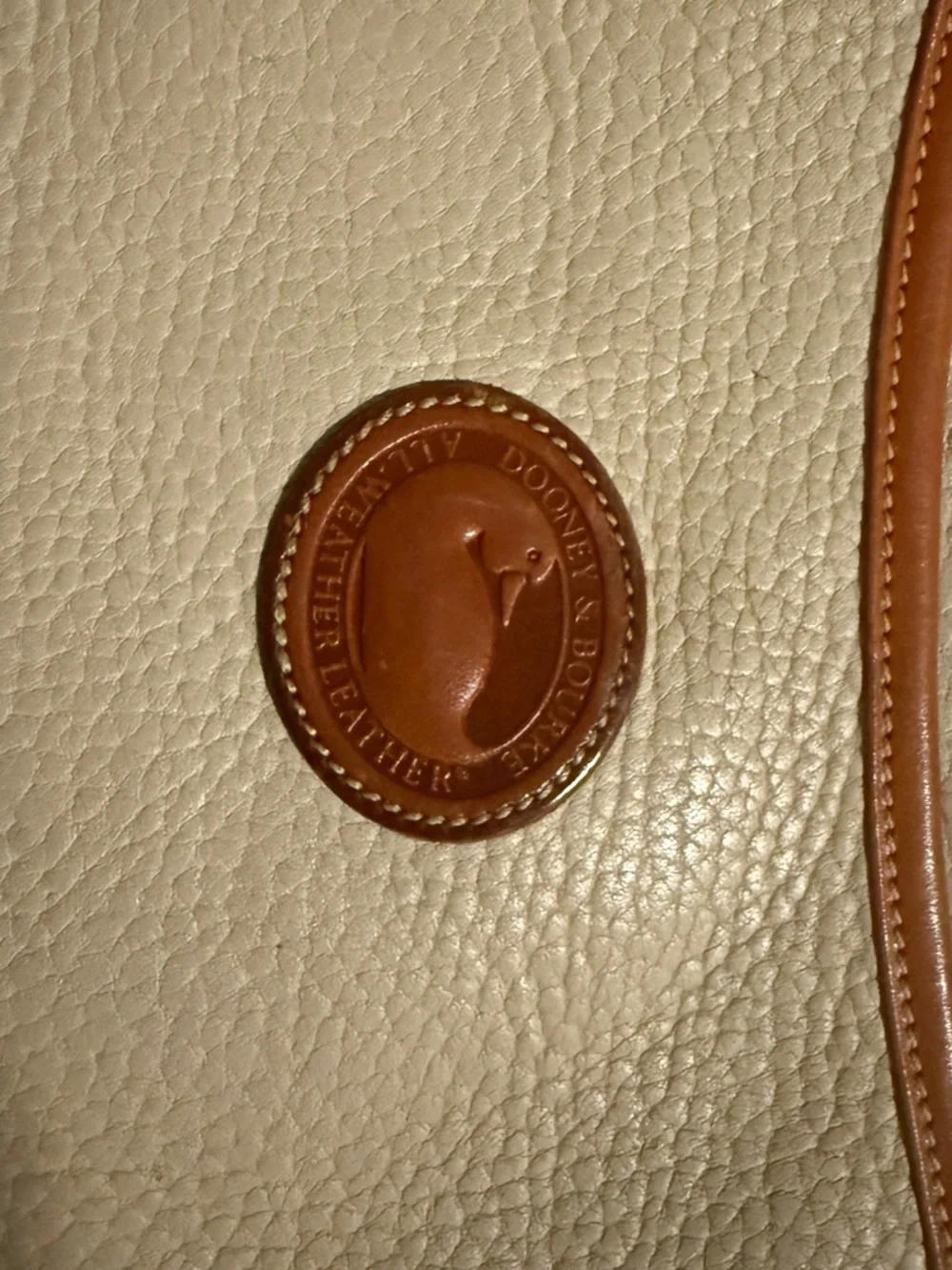 Vintage Dooney & Bourke R125 Bone British Tan All Weather Leather shoulder bag - Picture 11 of 13
